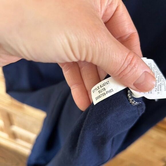 J. Crew‎ Medium Navy Dress T-Shirt Crew Neck Pocket Cotton Garment Dyed - Picture 9 of 9